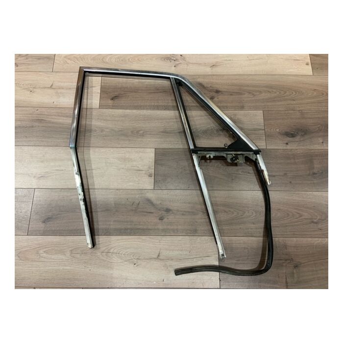 Højre vinduesramme, fordør, aluminium, til Volvo 140 145, Used Product