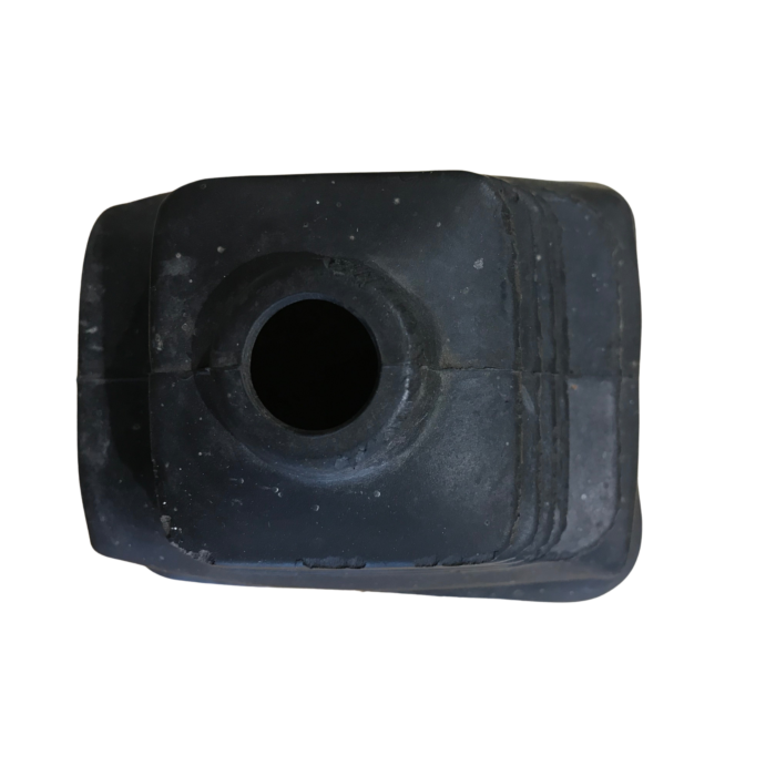 Brugt gearstangsafdækning til Volvo 164, 240, 260, Part Number 1264859