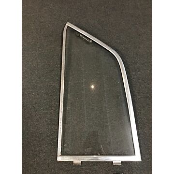 Højre ventilationsrude med glas 142 for Volvo 140, Used Product